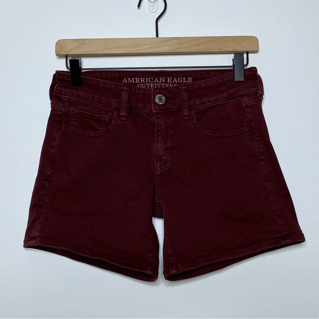 American Eagle Burgandy Midi Twill Preppy Shorts Size 2